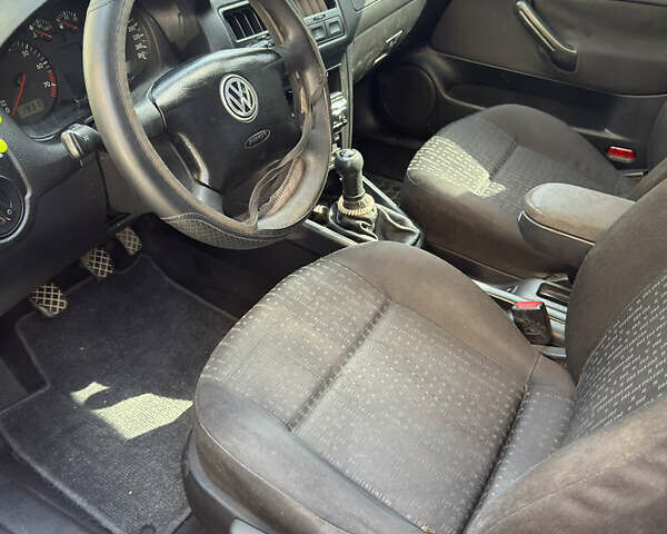 Зелений Фольксваген Гольф, об'ємом двигуна 1.6 л та пробігом 252 тис. км за 3600 $, фото 13 на Automoto.ua