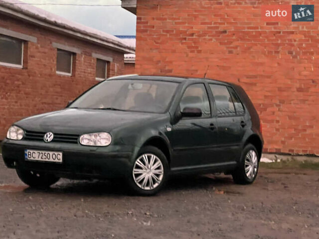 Зеленый Фольксваген Гольф, объемом двигателя 1.39 л и пробегом 210 тыс. км за 2650 $, фото 6 на Automoto.ua