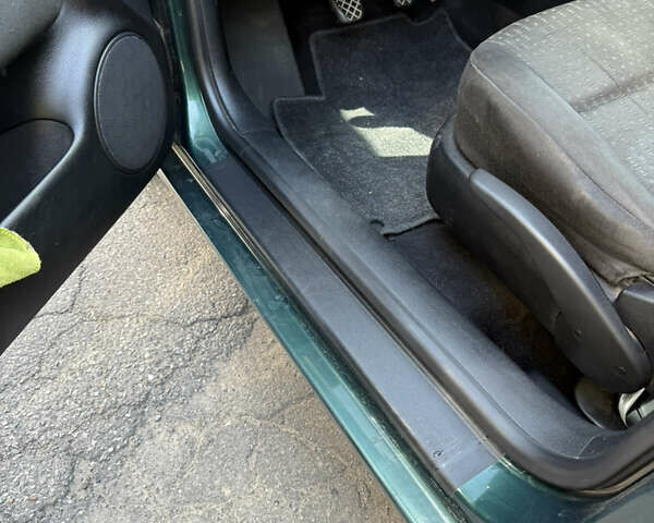 Зелений Фольксваген Гольф, об'ємом двигуна 1.6 л та пробігом 252 тис. км за 3600 $, фото 16 на Automoto.ua