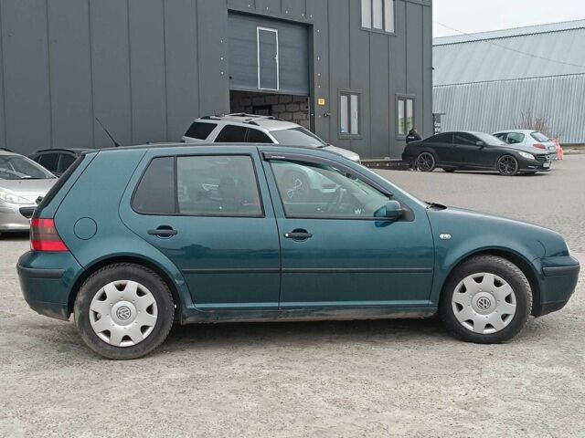 Зеленый Фольксваген Гольф, объемом двигателя 1.6 л и пробегом 170 тыс. км за 4990 $, фото 10 на Automoto.ua