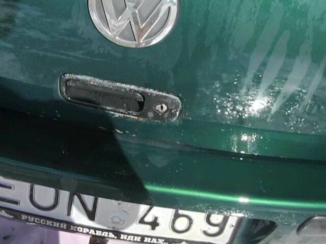 Зеленый Фольксваген Гольф, объемом двигателя 1.9 л и пробегом 350 тыс. км за 784 $, фото 5 на Automoto.ua