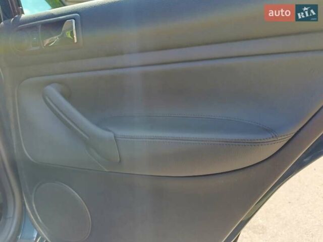 Зеленый Фольксваген Гольф, объемом двигателя 1.39 л и пробегом 250 тыс. км за 4700 $, фото 6 на Automoto.ua