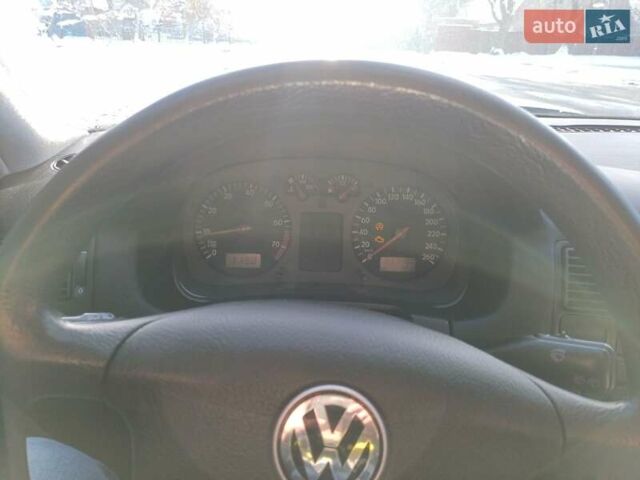 Зеленый Фольксваген Гольф, объемом двигателя 1.6 л и пробегом 237 тыс. км за 4150 $, фото 8 на Automoto.ua
