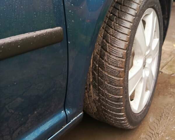 Зеленый Фольксваген Гольф, объемом двигателя 1.6 л и пробегом 114 тыс. км за 6500 $, фото 2 на Automoto.ua