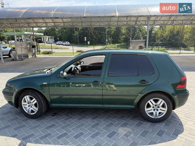 Зеленый Фольксваген Гольф, объемом двигателя 1.39 л и пробегом 320 тыс. км за 4000 $, фото 4 на Automoto.ua