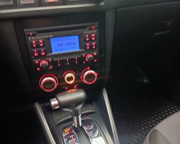 Зеленый Фольксваген Гольф, объемом двигателя 1.6 л и пробегом 114 тыс. км за 6500 $, фото 21 на Automoto.ua