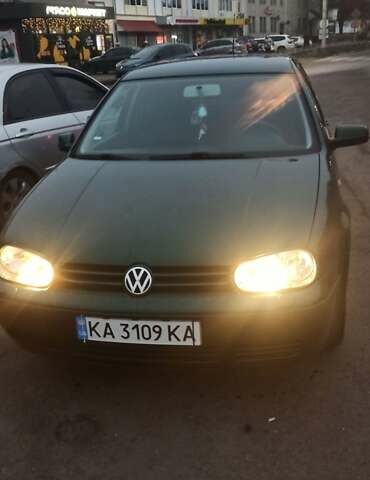 Зелений Фольксваген Гольф, об'ємом двигуна 1.6 л та пробігом 215 тис. км за 5500 $, фото 3 на Automoto.ua