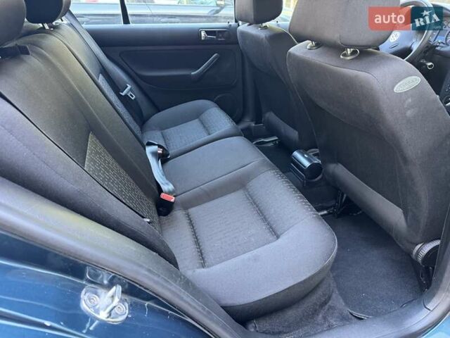 Зеленый Фольксваген Гольф, объемом двигателя 1.4 л и пробегом 240 тыс. км за 4250 $, фото 12 на Automoto.ua