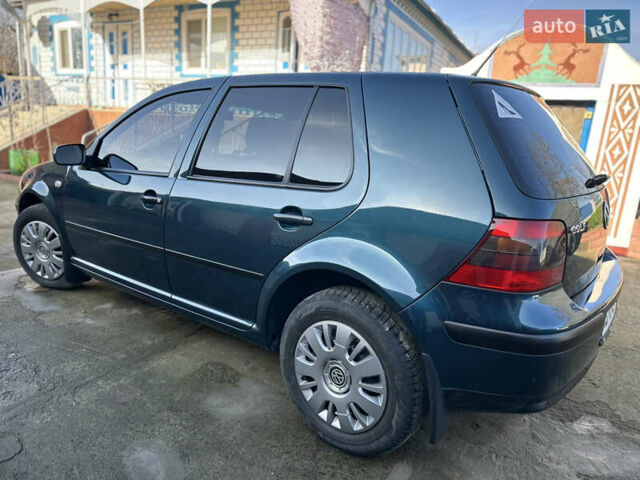 Зеленый Фольксваген Гольф, объемом двигателя 1.6 л и пробегом 204 тыс. км за 4800 $, фото 4 на Automoto.ua