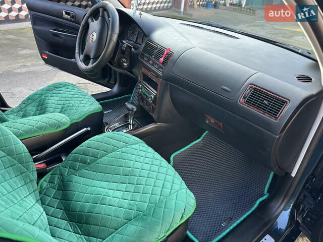 Зеленый Фольксваген Гольф, объемом двигателя 1.6 л и пробегом 204 тыс. км за 4800 $, фото 15 на Automoto.ua