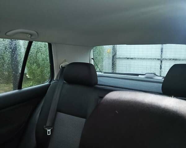 Зеленый Фольксваген Гольф, объемом двигателя 1.6 л и пробегом 114 тыс. км за 6500 $, фото 13 на Automoto.ua