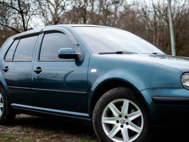 Зеленый Фольксваген Гольф, объемом двигателя 2 л и пробегом 250 тыс. км за 3950 $, фото 2 на Automoto.ua