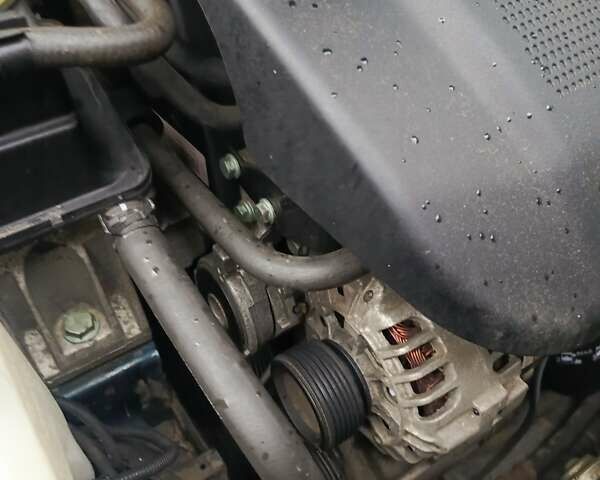 Зеленый Фольксваген Гольф, объемом двигателя 1.6 л и пробегом 114 тыс. км за 6500 $, фото 15 на Automoto.ua