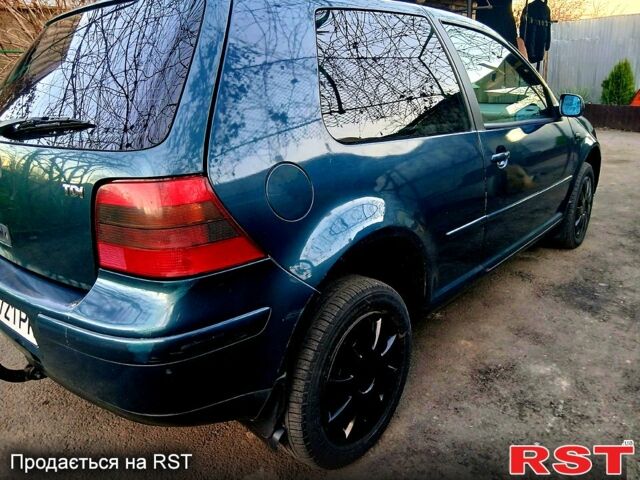 Зеленый Фольксваген Гольф, объемом двигателя 1.9 л и пробегом 239 тыс. км за 3500 $, фото 1 на Automoto.ua