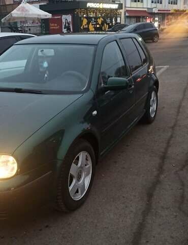 Зелений Фольксваген Гольф, об'ємом двигуна 1.6 л та пробігом 215 тис. км за 5500 $, фото 1 на Automoto.ua