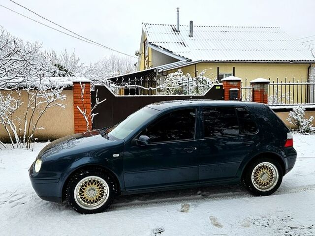 Зеленый Фольксваген Гольф, объемом двигателя 1.6 л и пробегом 220 тыс. км за 5000 $, фото 6 на Automoto.ua