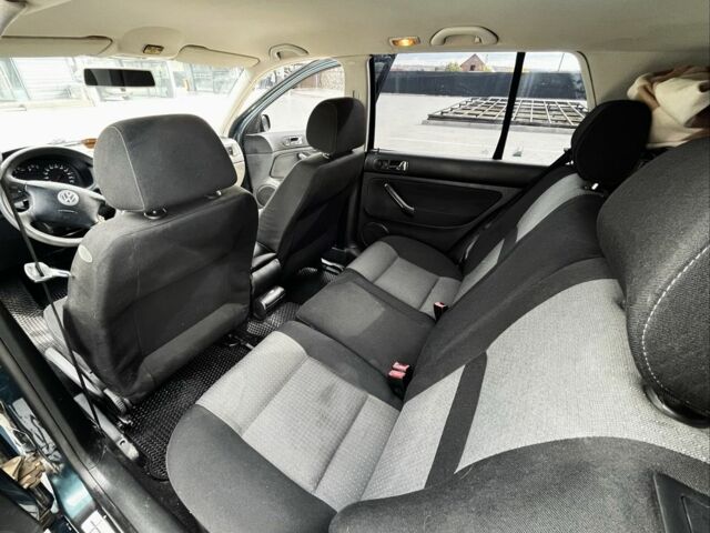 Зелений Фольксваген Гольф, об'ємом двигуна 1.4 л та пробігом 280 тис. км за 3800 $, фото 5 на Automoto.ua