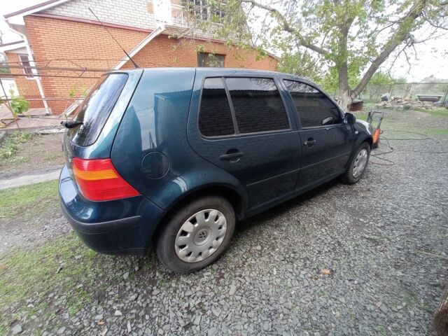 Зелений Фольксваген Гольф, об'ємом двигуна 1 л та пробігом 270 тис. км за 4000 $, фото 10 на Automoto.ua