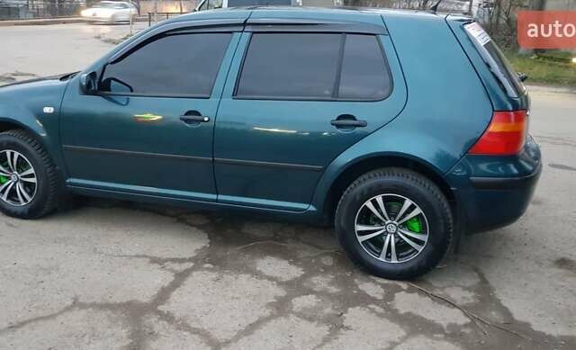 Зелений Фольксваген Гольф, об'ємом двигуна 1.39 л та пробігом 160 тис. км за 4200 $, фото 3 на Automoto.ua