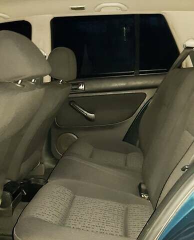 Зелений Фольксваген Гольф, об'ємом двигуна 1.39 л та пробігом 160 тис. км за 4200 $, фото 20 на Automoto.ua