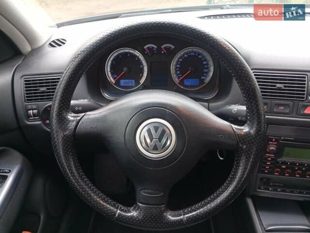 Зеленый Фольксваген Гольф, объемом двигателя 1.6 л и пробегом 250 тыс. км за 3500 $, фото 6 на Automoto.ua