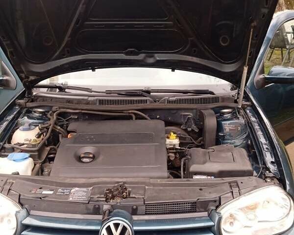 Зеленый Фольксваген Гольф, объемом двигателя 1.6 л и пробегом 250 тыс. км за 3500 $, фото 26 на Automoto.ua