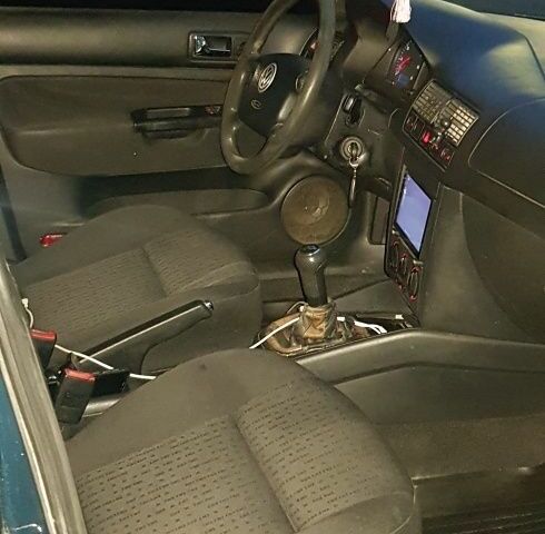 Зеленый Фольксваген Гольф, объемом двигателя 1.4 л и пробегом 160 тыс. км за 4200 $, фото 21 на Automoto.ua