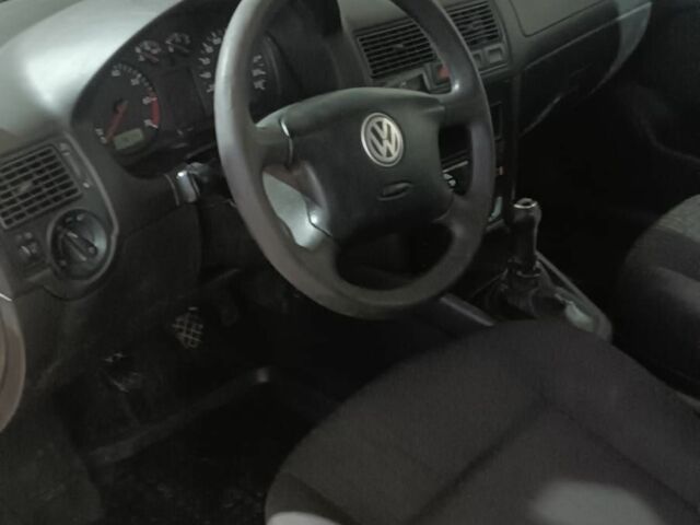 Зелений Фольксваген Гольф, об'ємом двигуна 1.4 л та пробігом 423 тис. км за 2366 $, фото 3 на Automoto.ua