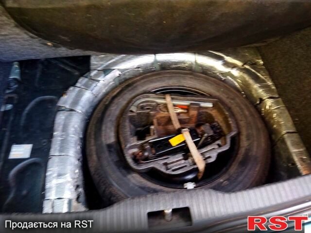 Зеленый Фольксваген Гольф, объемом двигателя 1.6 л и пробегом 225 тыс. км за 4700 $, фото 8 на Automoto.ua