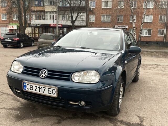 Зеленый Фольксваген Гольф, объемом двигателя 1.6 л и пробегом 269 тыс. км за 3600 $, фото 1 на Automoto.ua