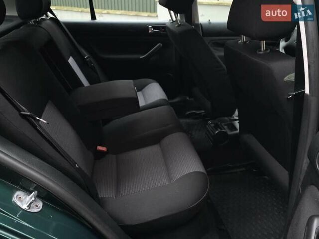 Зеленый Фольксваген Гольф, объемом двигателя 1.4 л и пробегом 150 тыс. км за 4050 $, фото 29 на Automoto.ua