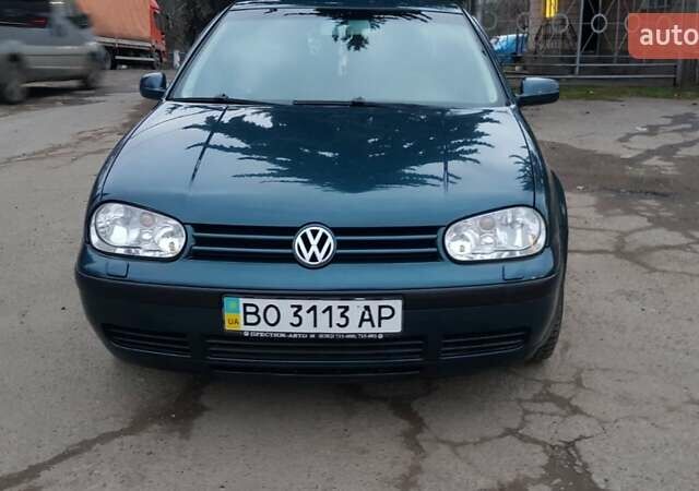 Зелений Фольксваген Гольф, об'ємом двигуна 1.39 л та пробігом 160 тис. км за 4200 $, фото 1 на Automoto.ua