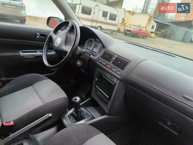 Зеленый Фольксваген Гольф, объемом двигателя 1.39 л и пробегом 210 тыс. км за 4600 $, фото 10 на Automoto.ua