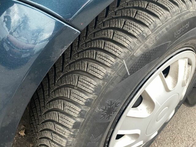 Зеленый Фольксваген Гольф, объемом двигателя 1.6 л и пробегом 269 тыс. км за 3600 $, фото 4 на Automoto.ua