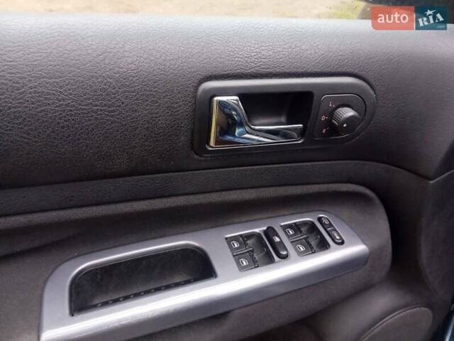 Зеленый Фольксваген Гольф, объемом двигателя 1.6 л и пробегом 250 тыс. км за 3500 $, фото 12 на Automoto.ua