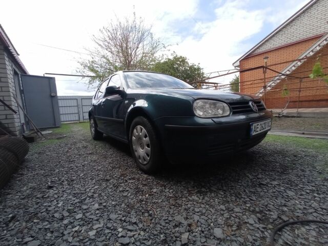 Зеленый Фольксваген Гольф, объемом двигателя 1.6 л и пробегом 270 тыс. км за 4300 $, фото 5 на Automoto.ua