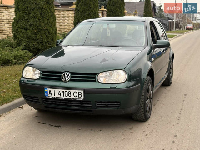 Зеленый Фольксваген Гольф, объемом двигателя 1.39 л и пробегом 248 тыс. км за 2999 $, фото 1 на Automoto.ua