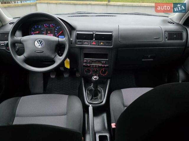 Зеленый Фольксваген Гольф, объемом двигателя 1.4 л и пробегом 150 тыс. км за 4050 $, фото 25 на Automoto.ua