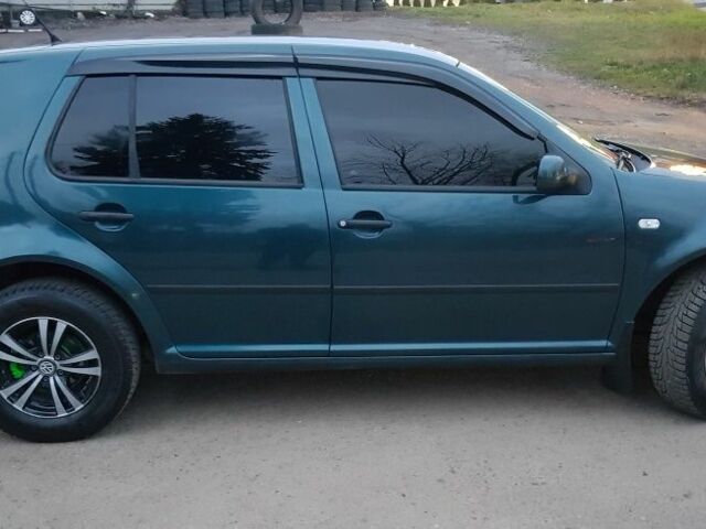 Зеленый Фольксваген Гольф, объемом двигателя 1.4 л и пробегом 160 тыс. км за 4200 $, фото 5 на Automoto.ua