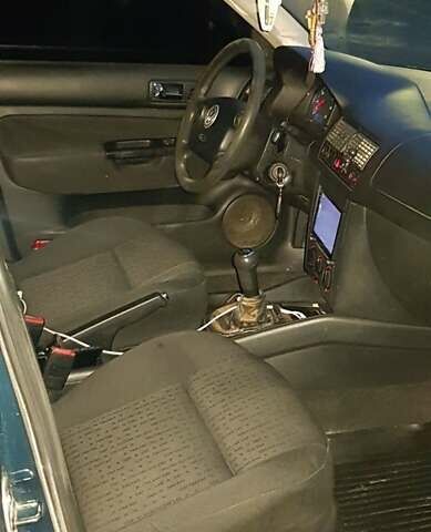 Зелений Фольксваген Гольф, об'ємом двигуна 1.39 л та пробігом 160 тис. км за 4200 $, фото 21 на Automoto.ua