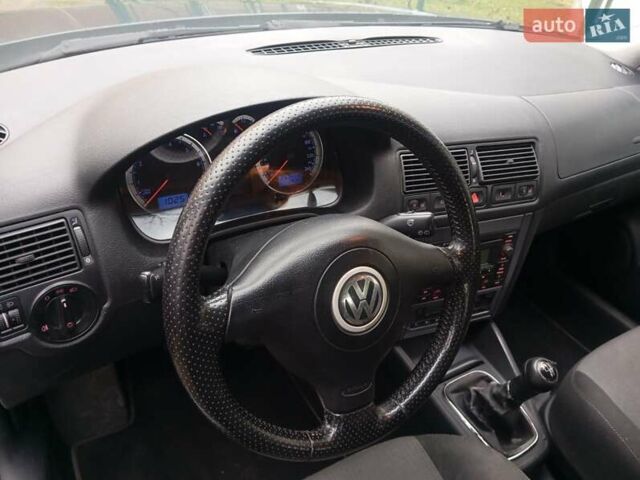 Зеленый Фольксваген Гольф, объемом двигателя 1.6 л и пробегом 250 тыс. км за 3500 $, фото 7 на Automoto.ua