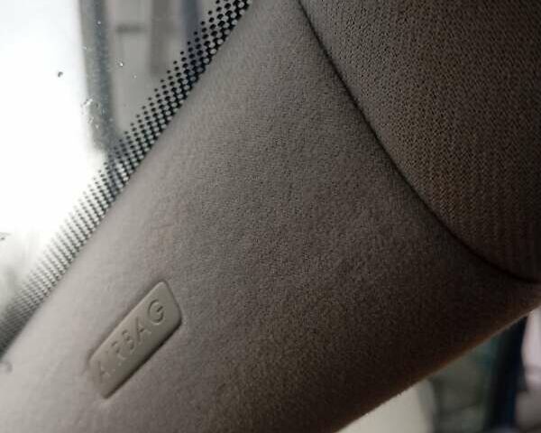 Зеленый Фольксваген Гольф, объемом двигателя 1.6 л и пробегом 250 тыс. км за 3500 $, фото 18 на Automoto.ua