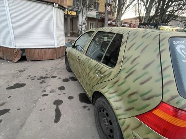 Зеленый Фольксваген Гольф, объемом двигателя 1.4 л и пробегом 423 тыс. км за 2000 $, фото 3 на Automoto.ua