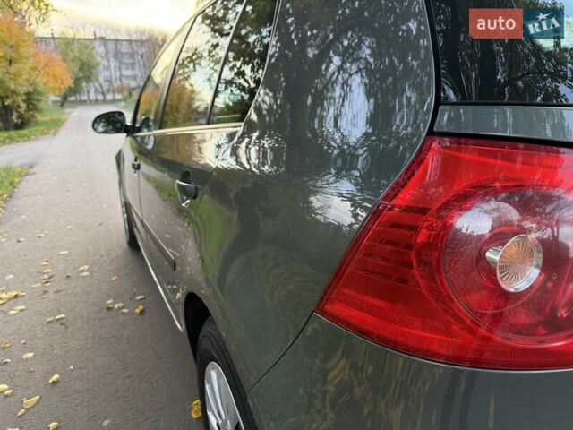 Зеленый Фольксваген Гольф, объемом двигателя 1.4 л и пробегом 274 тыс. км за 4700 $, фото 11 на Automoto.ua