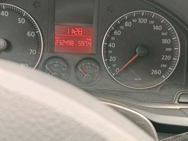 Зеленый Фольксваген Гольф, объемом двигателя 1.6 л и пробегом 232 тыс. км за 5700 $, фото 16 на Automoto.ua