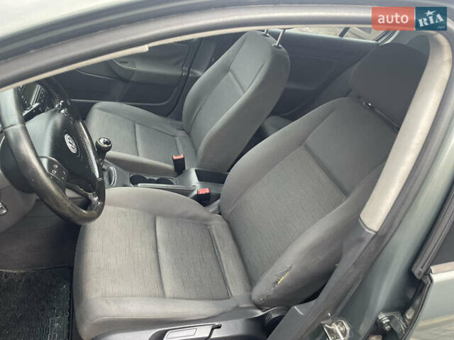 Зеленый Фольксваген Гольф, объемом двигателя 1.9 л и пробегом 304 тыс. км за 4450 $, фото 10 на Automoto.ua