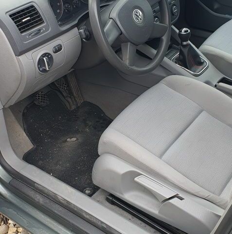 Зеленый Фольксваген Гольф, объемом двигателя 0 л и пробегом 258 тыс. км за 4800 $, фото 5 на Automoto.ua