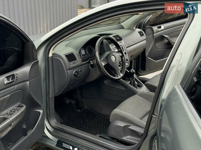 Зелений Фольксваген Гольф, об'ємом двигуна 1.9 л та пробігом 305 тис. км за 4999 $, фото 9 на Automoto.ua