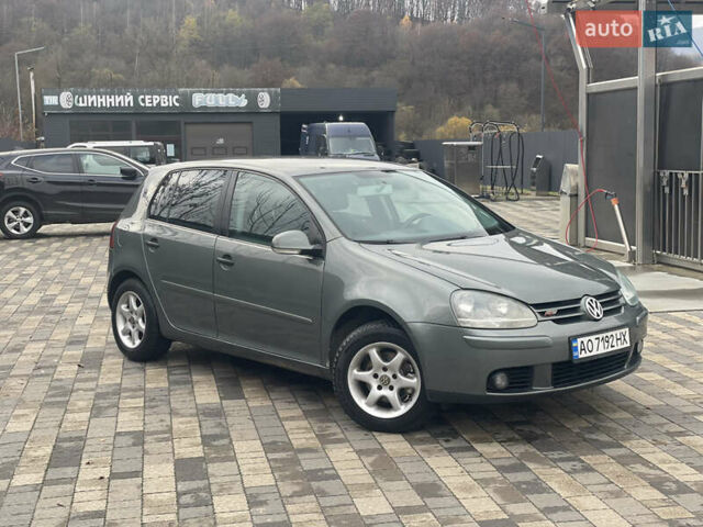 Зеленый Фольксваген Гольф, объемом двигателя 1.9 л и пробегом 304 тыс. км за 4450 $, фото 3 на Automoto.ua