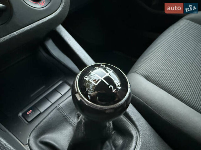 Зеленый Фольксваген Гольф, объемом двигателя 1.4 л и пробегом 274 тыс. км за 4700 $, фото 28 на Automoto.ua